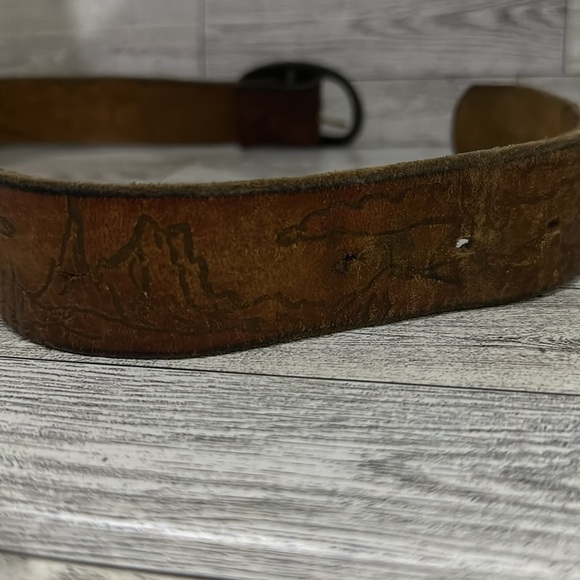 Vintage brown leather boho southwestern distressed belt - Picture 6 of 8